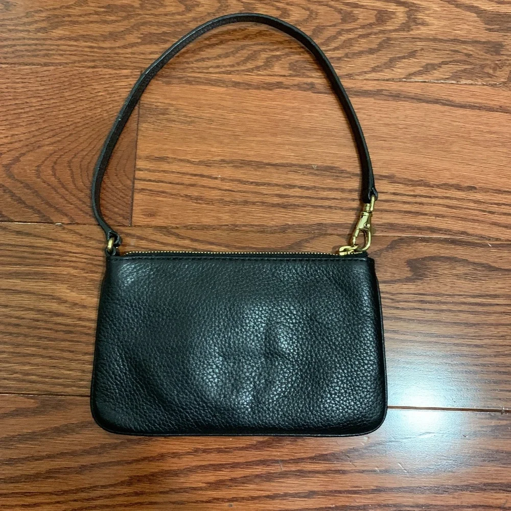 Michael Kors Coin Wristlet - Picture 2 of 4